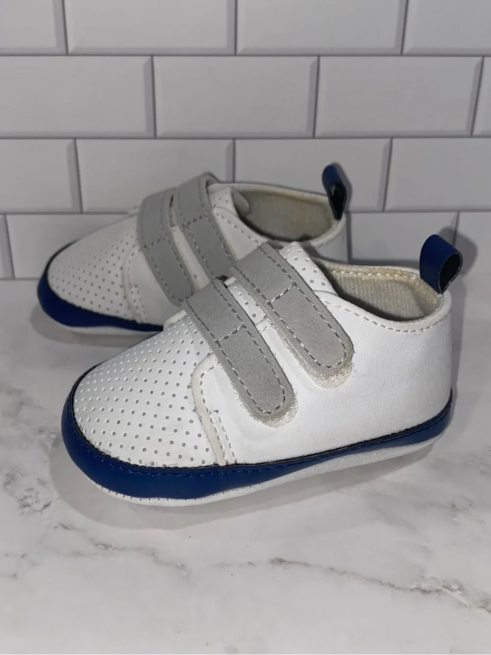 Carter’s Child of Mine Infant Boys Double Strap Sneakers/Newsboy Cap 0-6 Months